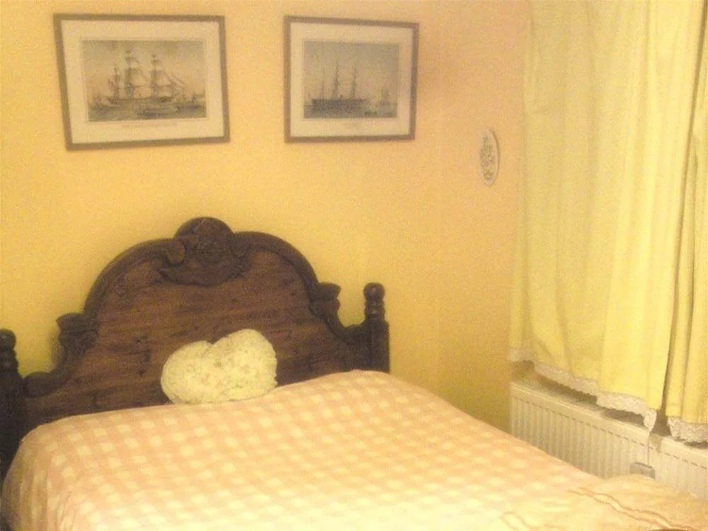 Colchester City Cottage