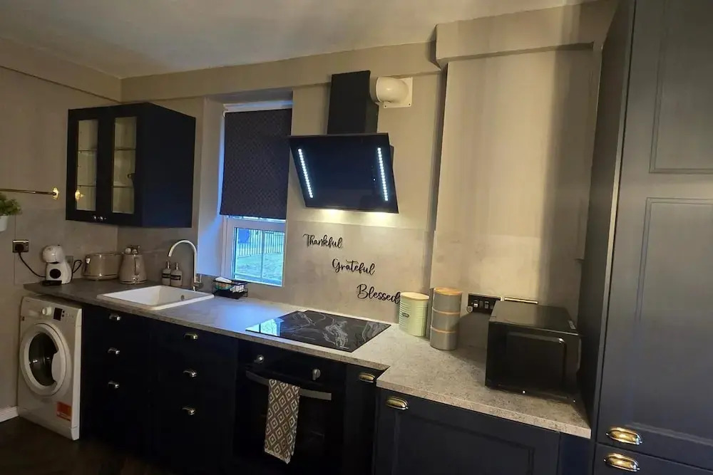1BR Sleeps6 Elizabethline Ws98