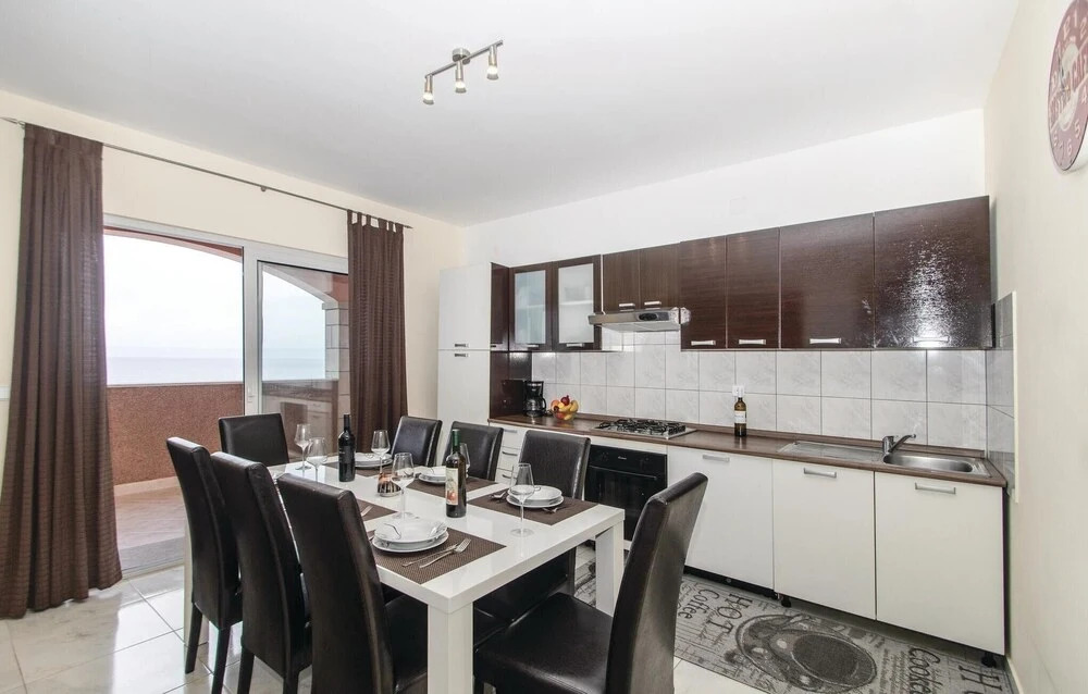 Beautiful Home in Blato With Wifi and 5 Bedrooms