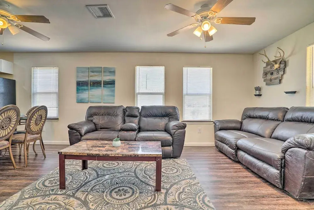 Pet-friendly Sierra Blanca Home in Downtown!
