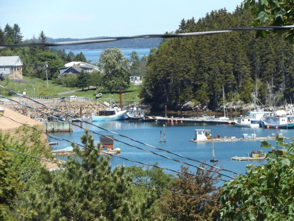 Deer Island Inn