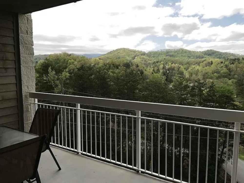 Whispering Pines 641