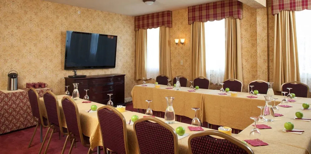 Berry Manor Inn