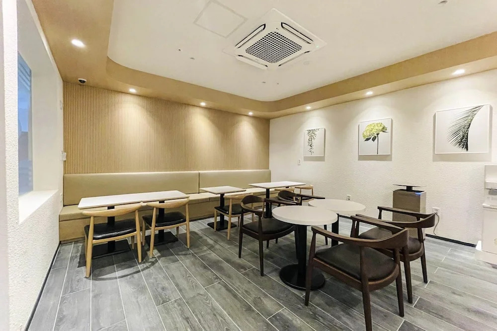 Browndot Hotel