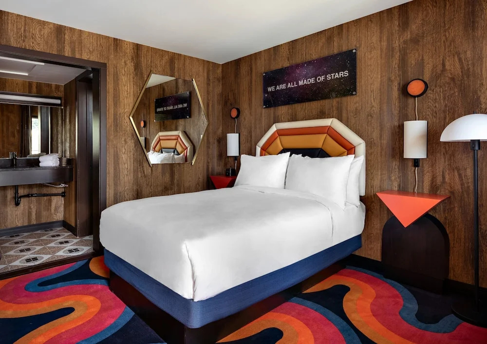 Americana Motor Hotel