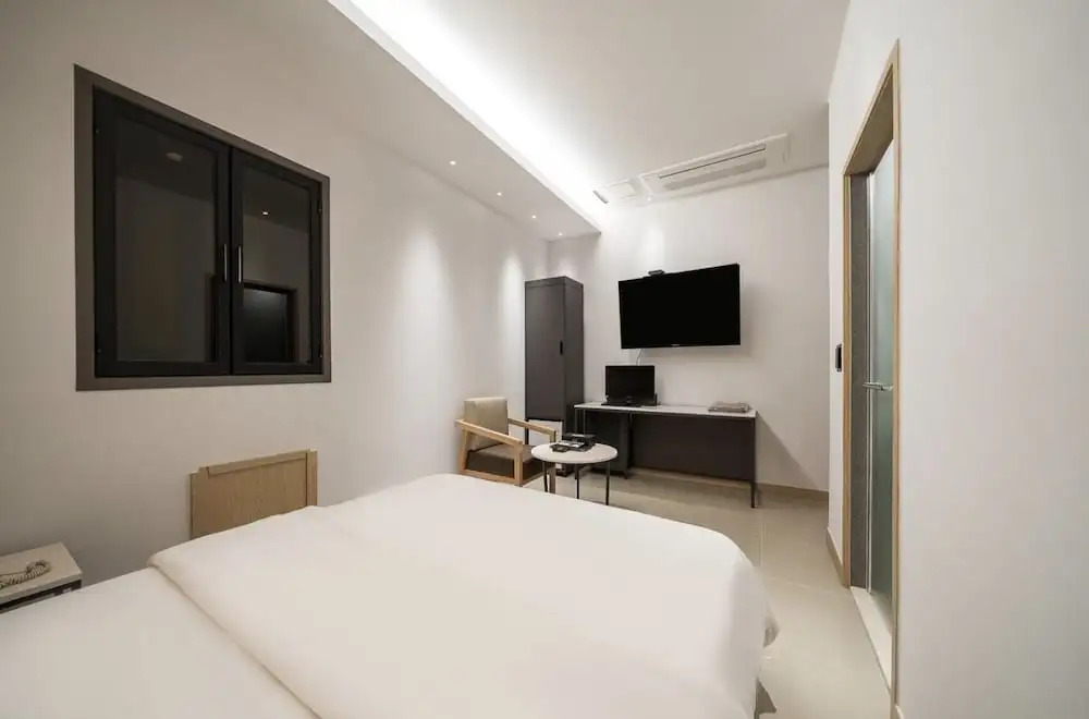 HOTEL MYEONG JAK