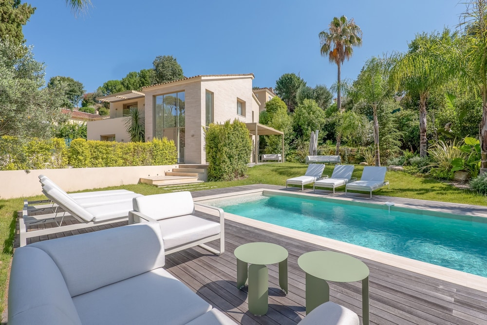 002 Villa Camille