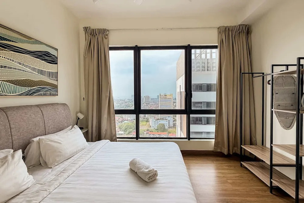 Stylish Duplex Loft Pool Near Jonker St Melaka