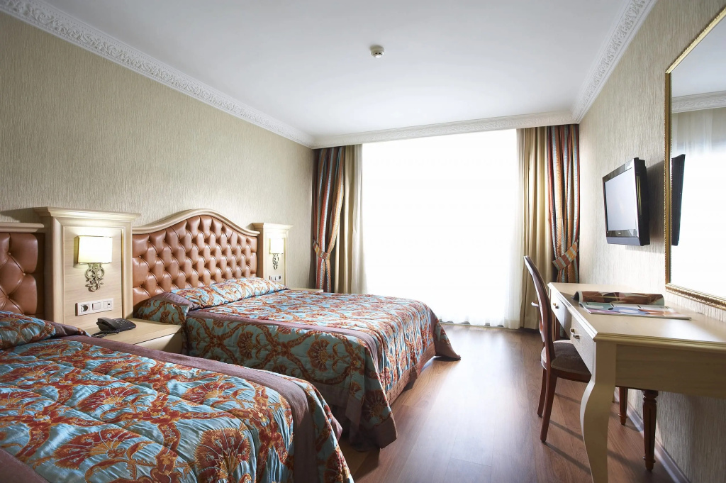 Emre Beach & Emre Hotel