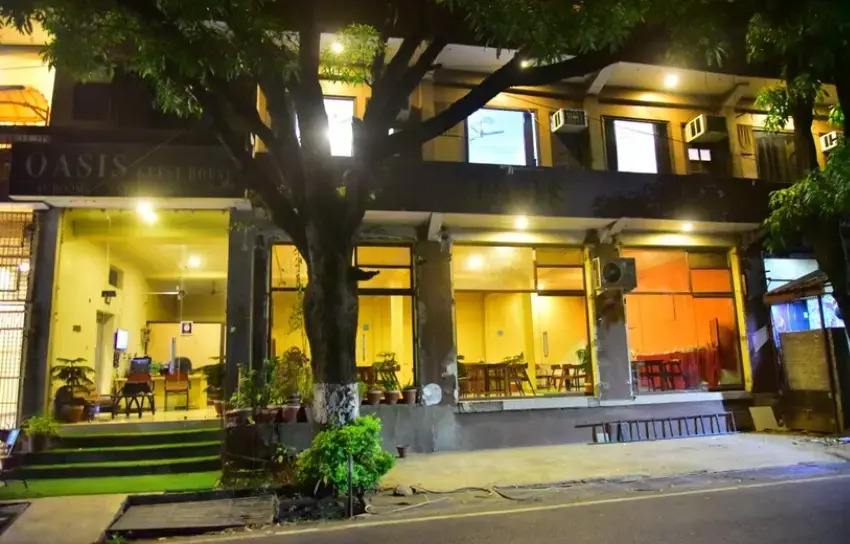 Hotel Oasis