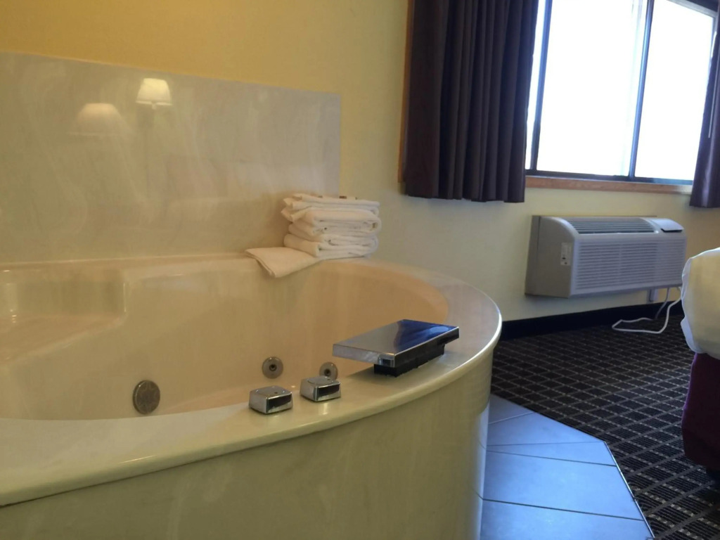 Quality Inn & Suites Harrington - Milford
