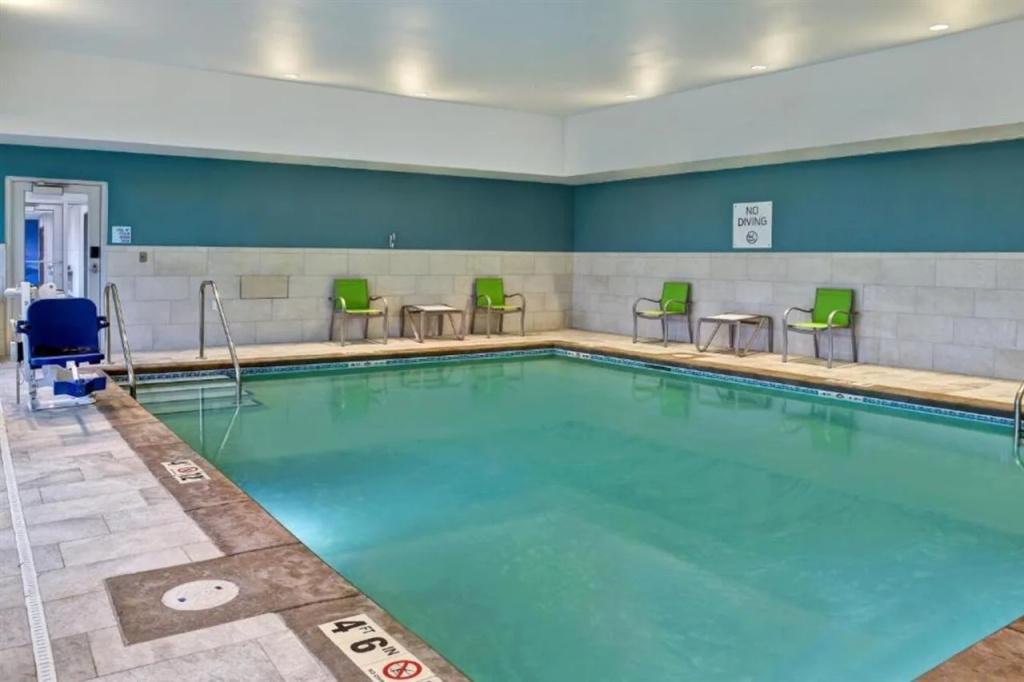 Holiday Inn Express & Suites - Ottawa by IHG