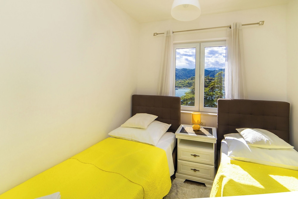 Apartment Karlo