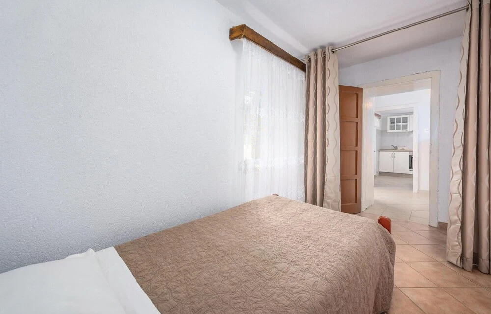 Amazing Home in Cere With Wifi and 2 Bedrooms