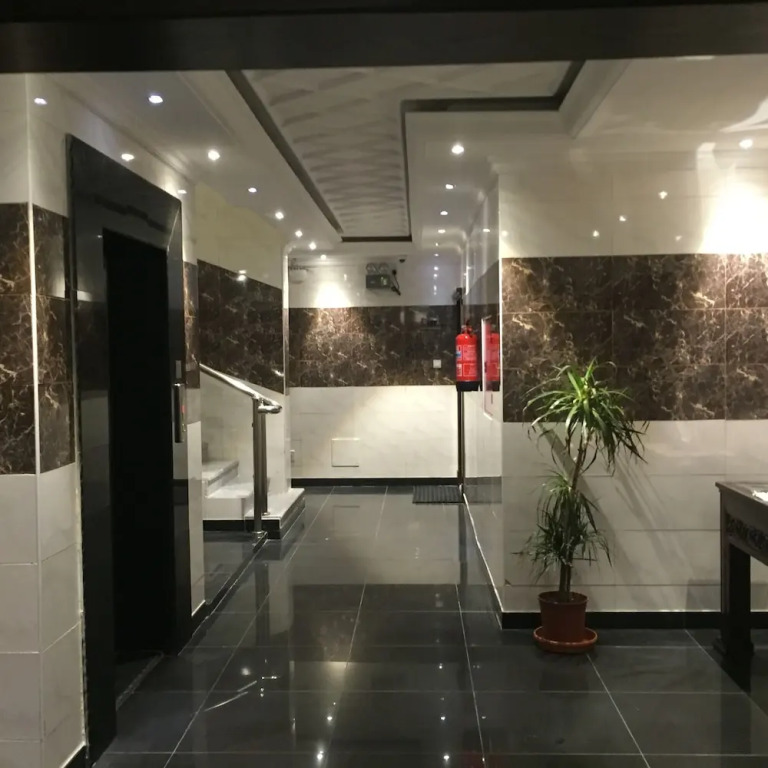 Al-Fakhamah Hotel Apartments - Families Only