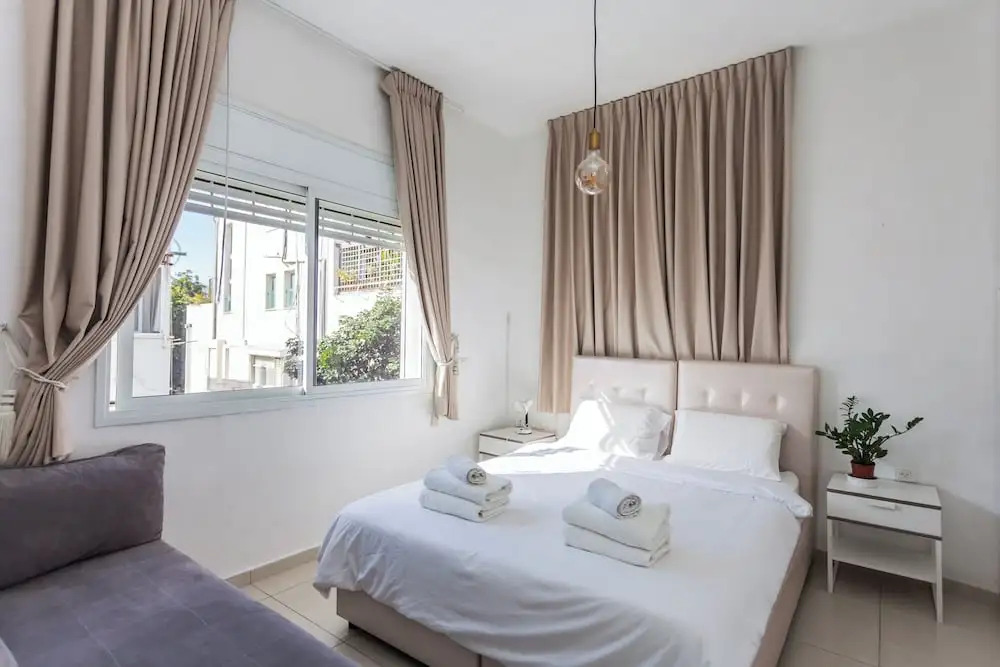 2 bedroom apartment by Hilton Beach
