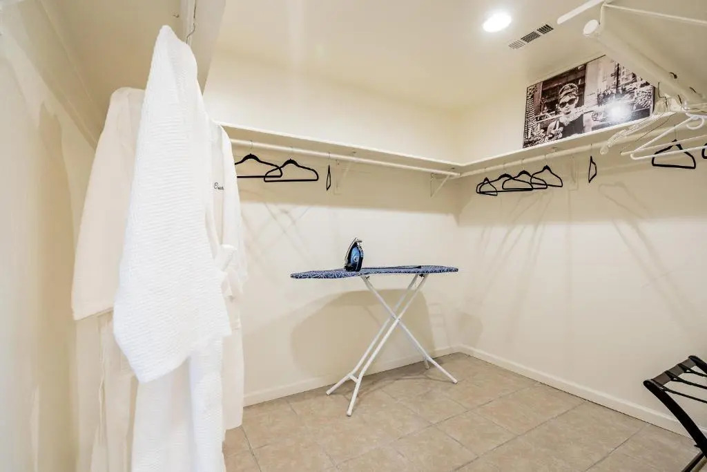 Enjoy Real Mineral H20 - Game Room - Purple Bed - 420 OK!