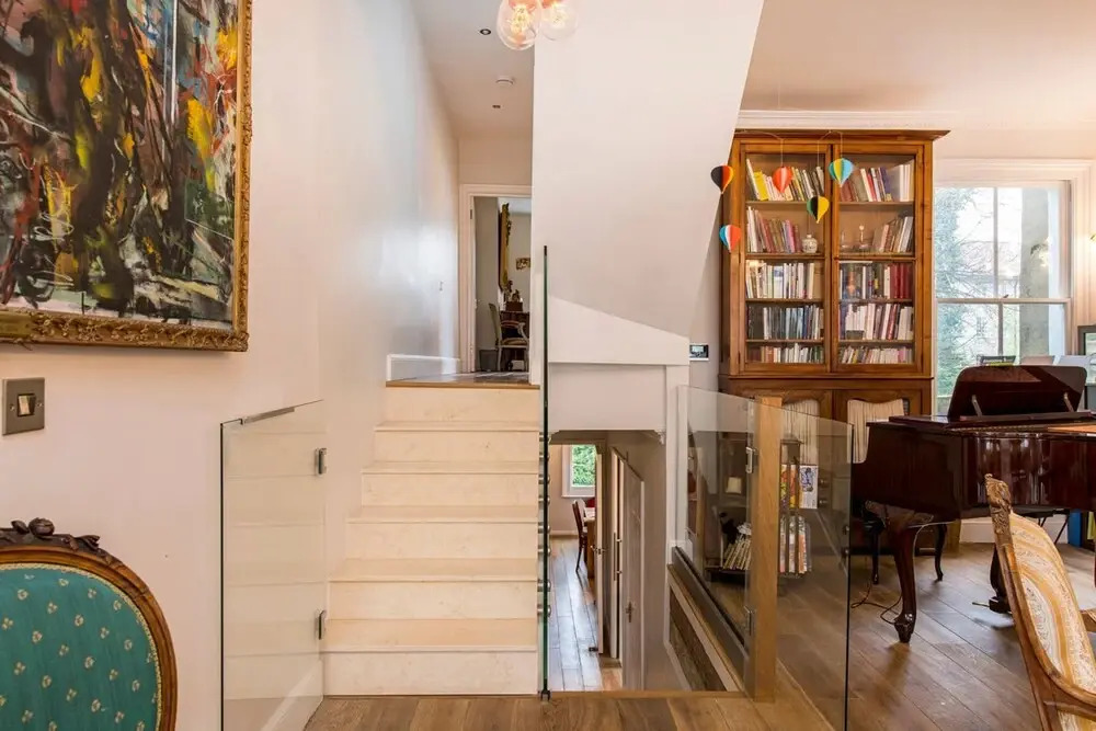 Excellent 4 Bed Apartment For Your Perfect Stay!