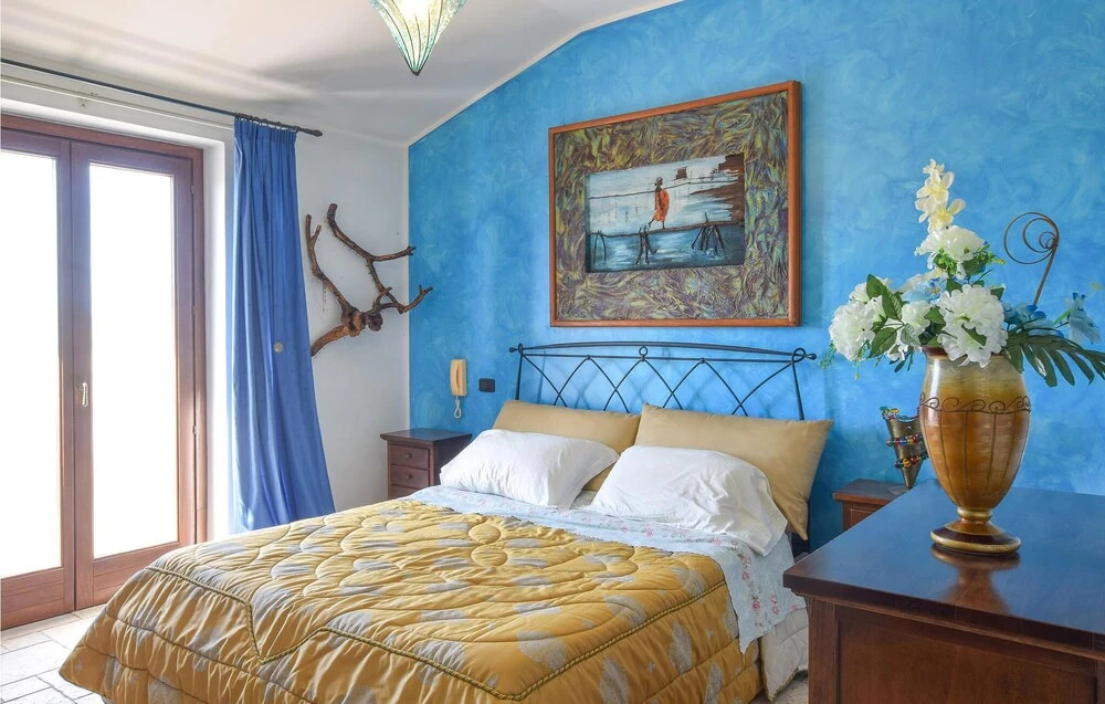 Beautiful Home in Isola di Capo Rizzuto With 3 Bedrooms
