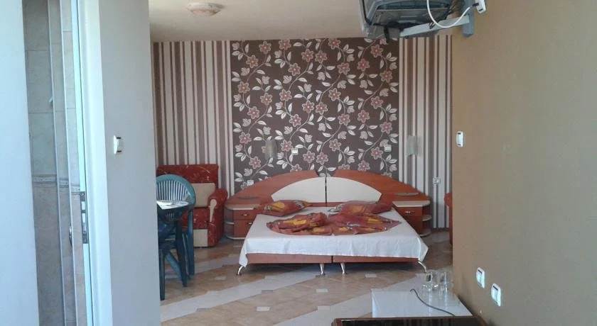 VENIS House