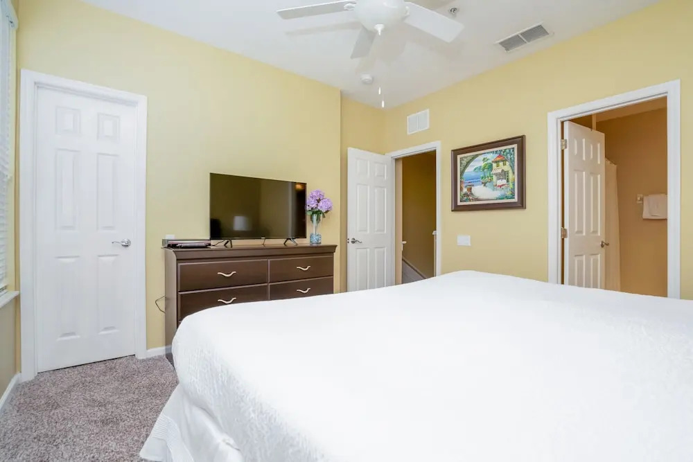 Perfect Orlando Home! Cozy and Contemporary 3bd/3.5ba Town Home - #3vc013