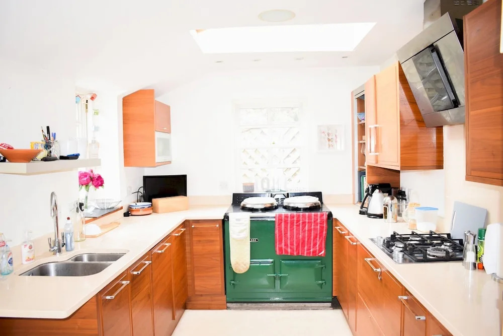 Spacious 2 Bedroom Inverleith Home With Garden