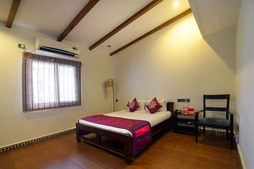 OYO Flagship 2207 Hotel Transit