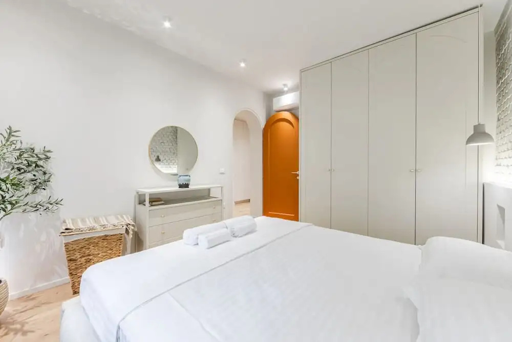 The Homey Flat Stylish 2BR City Apartment