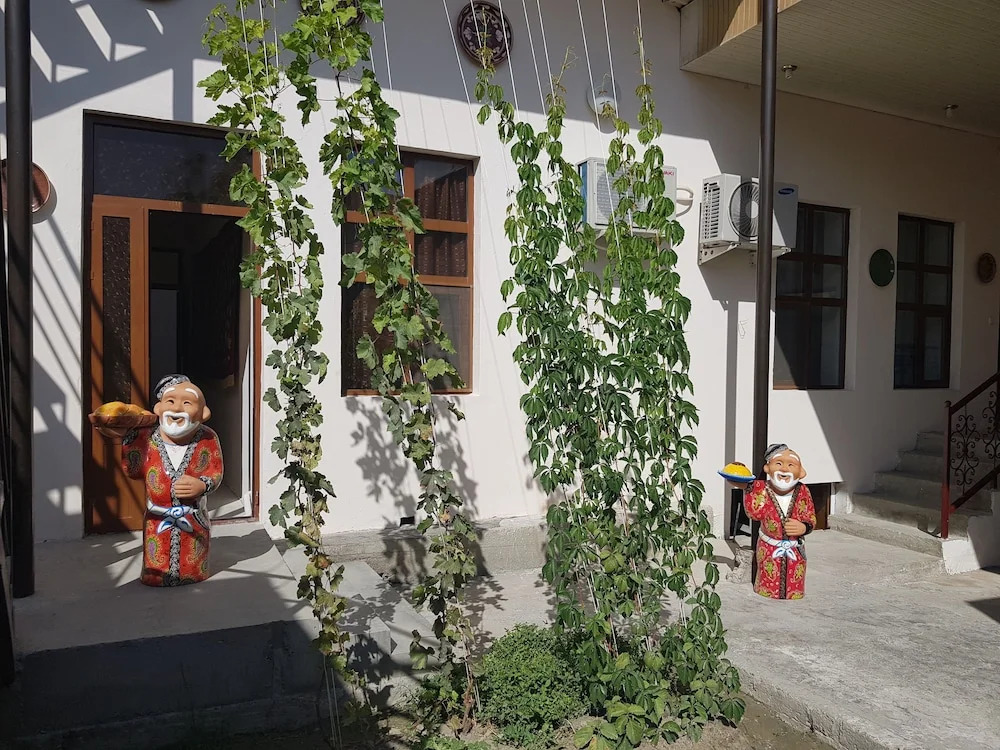 Sahro Hotel