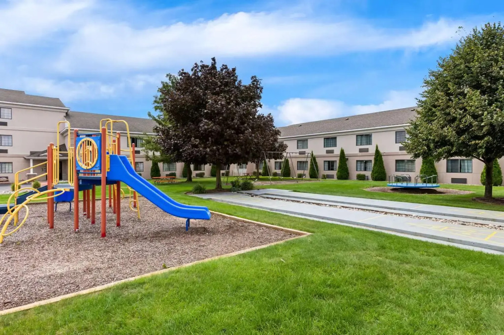 Comfort Inn & Suites Ludington near US-10