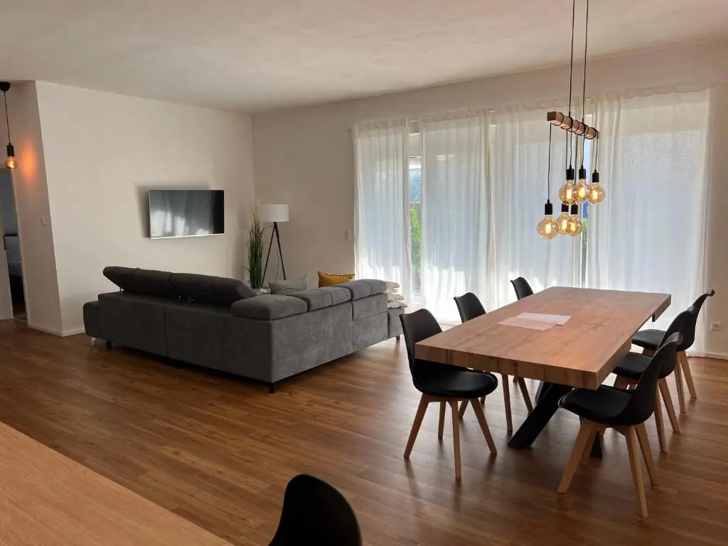Allgäu Ferienhaus 5 Apartments mit Sauna,Balkon, Garten und Privatparkplatz