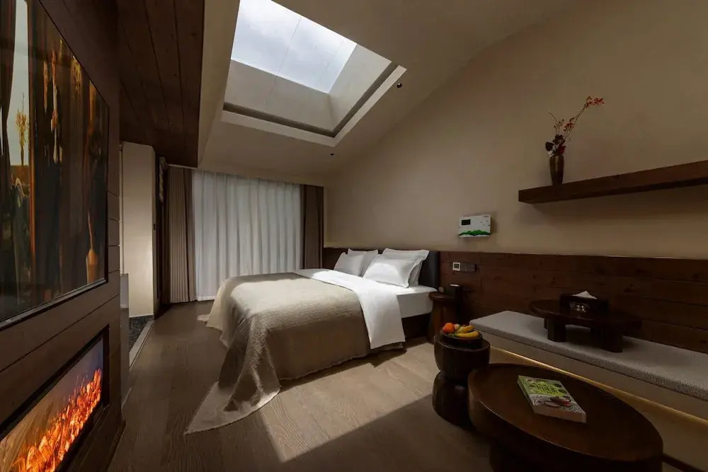 Shangri-la Designer Homestay without Summer(By the Cosmic Wheel of Dukezong)