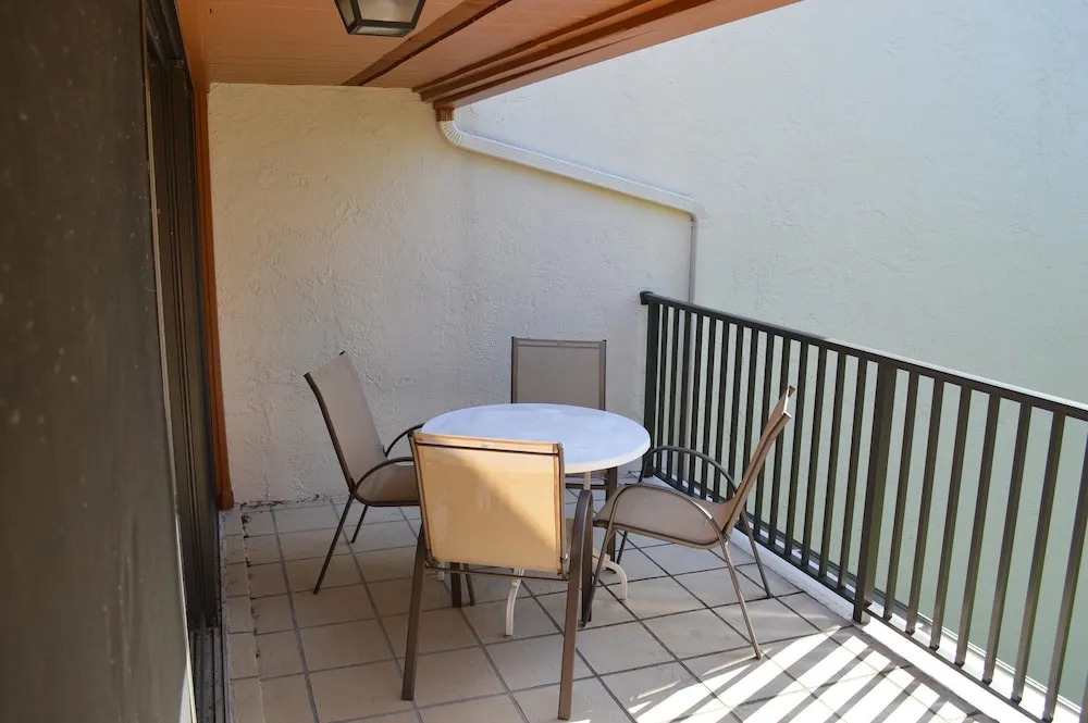 Cove II 233F 2 Bedroom Condo By Midnight Cove II