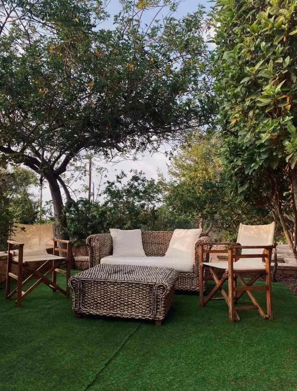 Seaside "Stone & Light Villa II" close to Aegina City