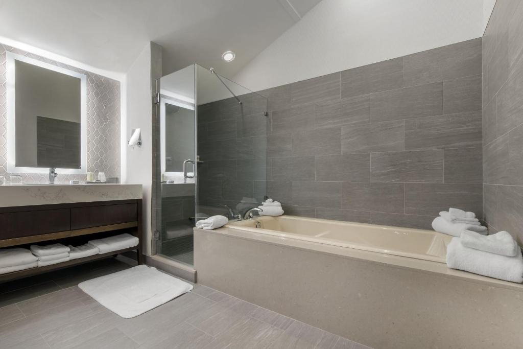 Omni Charlotte Hotel