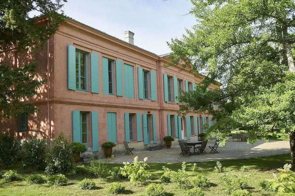 Chateau Pont Saint-Martin