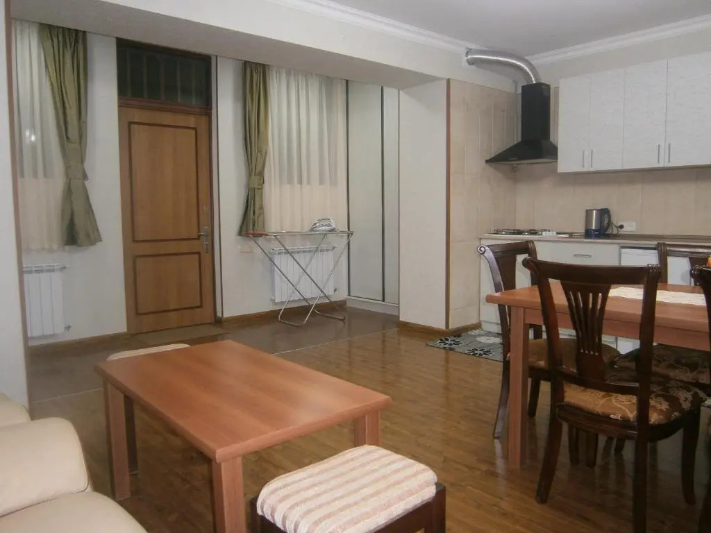 Apartment on Getapnya 74
