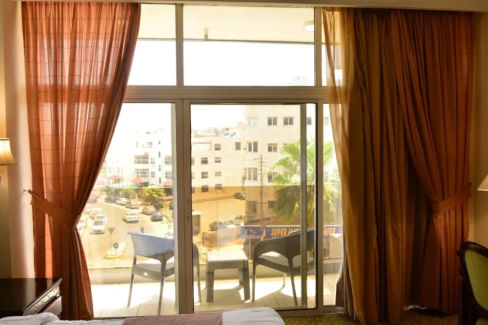 Rakeen Hotel