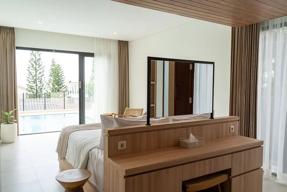 Sunrise City View Villa 9 Bedrooms With a Private Swimming Pool and a Billiard Table