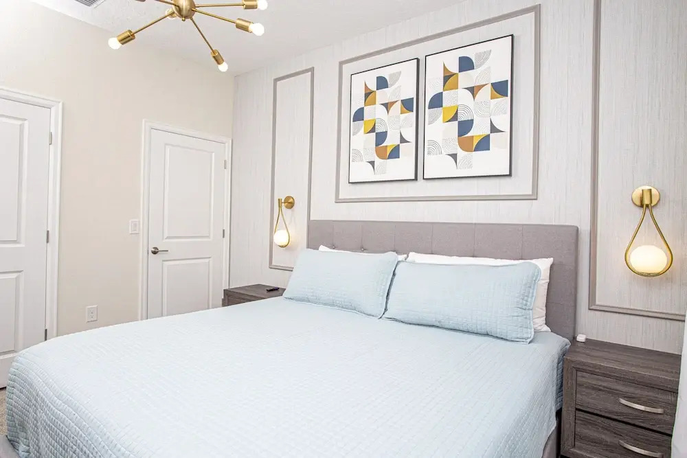Gorgeous 4 Bedroom w/ Pool Close to Disney 4836