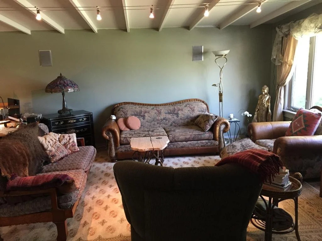 Mediterranean Edmonton B&B