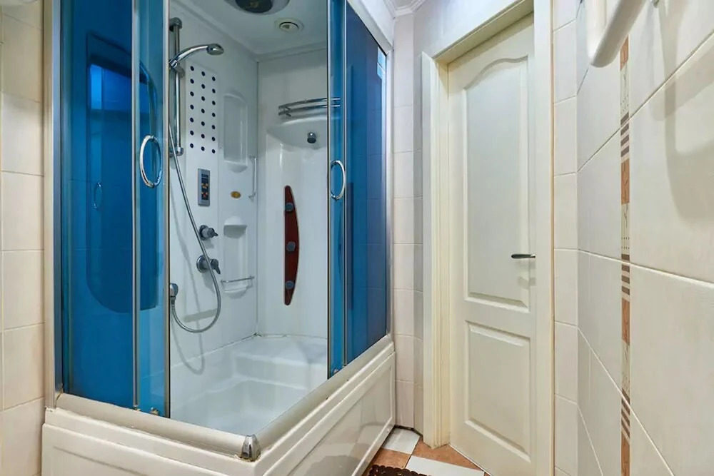 Апартаменты Home-Hotel, ул. Нижний Вал, 41-2