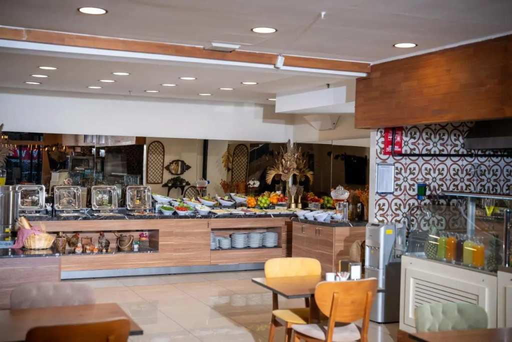 Mari Suites Hotel
