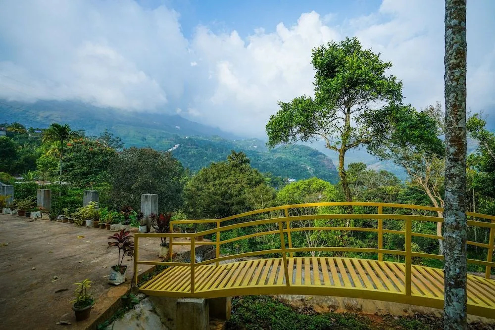 OYO 10642 Hotel Munnar Kairali