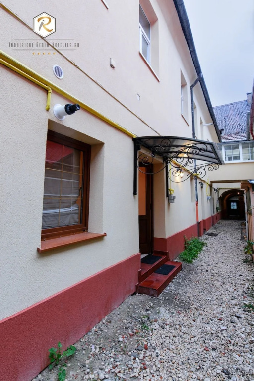 Studio Piata Sfatului - Brasov