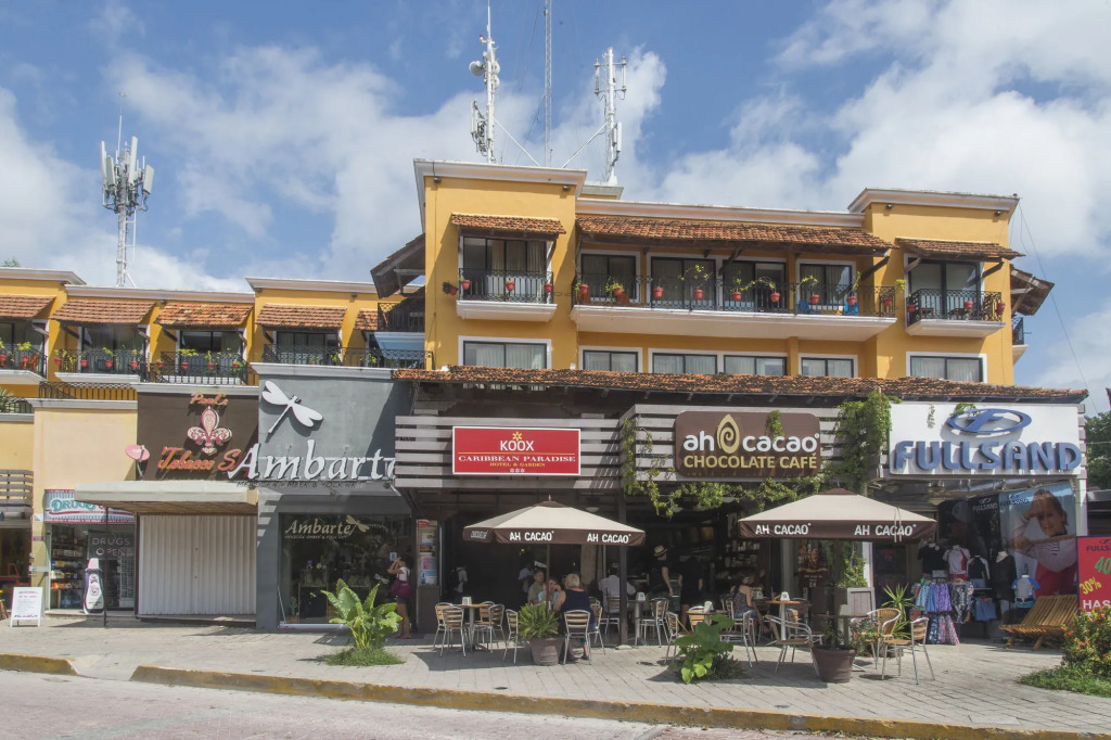 Caribbean Paradise Hotel & Spa - 5th Avenue