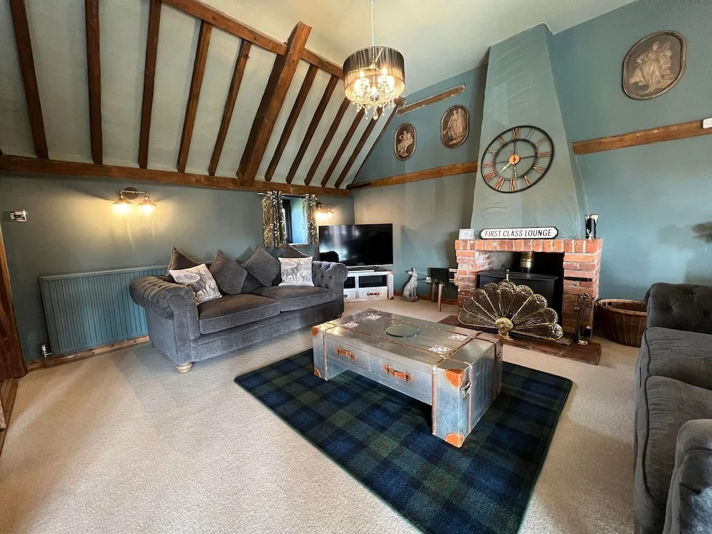Boutique Barn - Sleeps 4 Parking & Private Garden