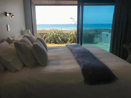 Sunbrae Shores Retreat