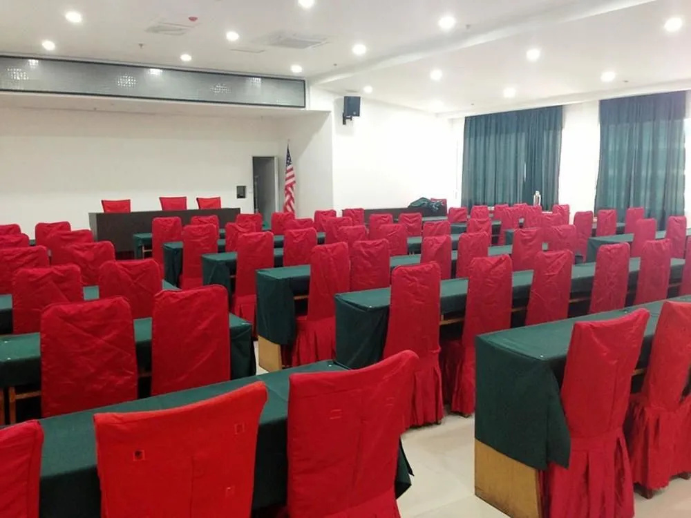 Home Inn Chongqing Nanping Pedestrian Street