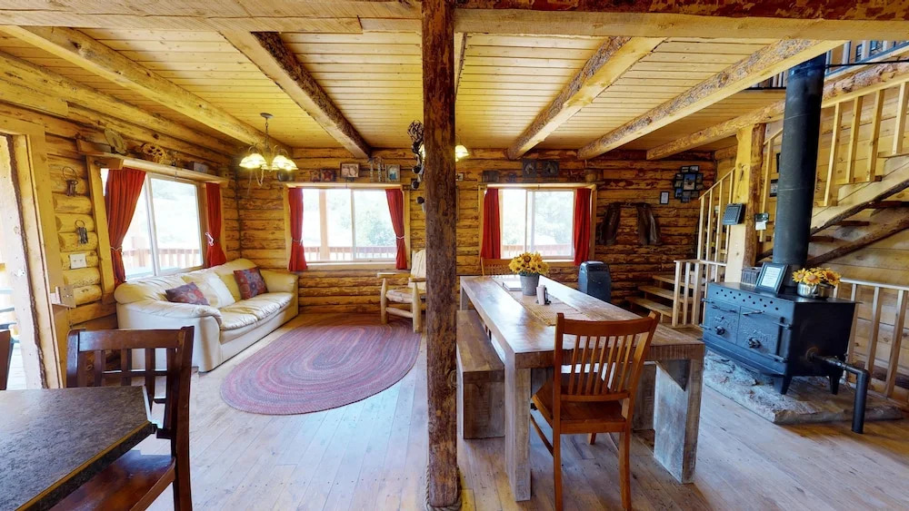 Canyon View Family Lodge
